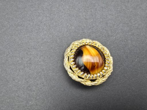Sphinx faux agate brooch 